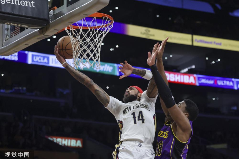 以与斯科蒂 以与斯科蒂